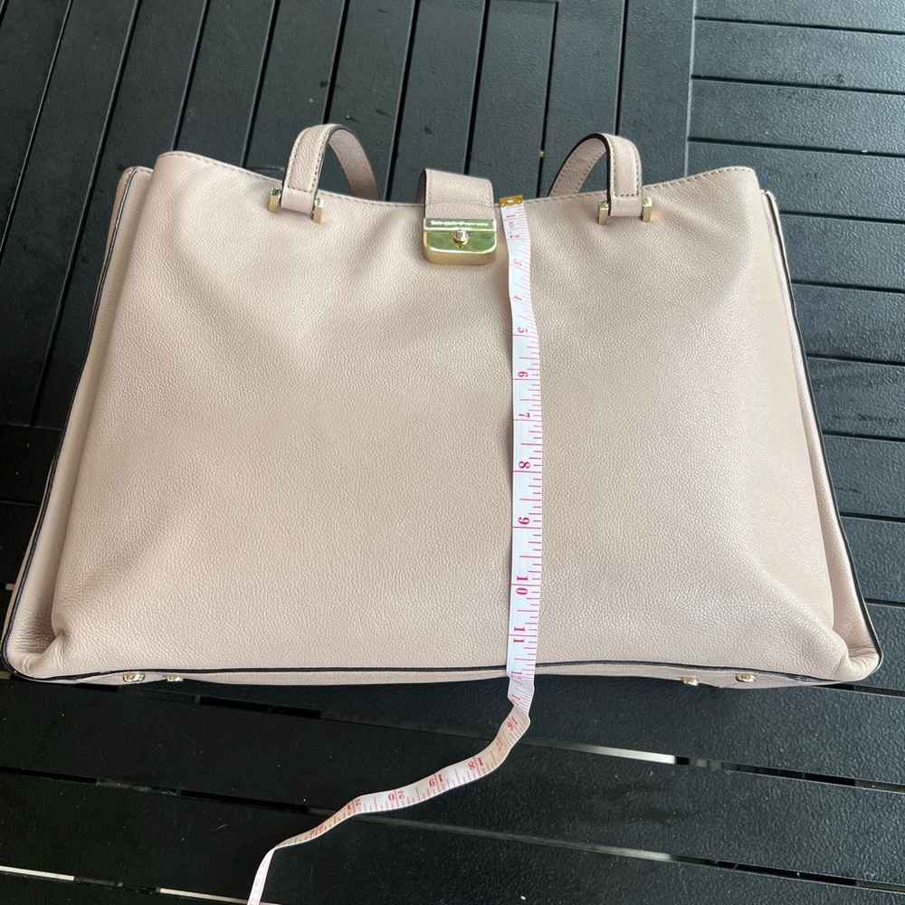 Elegant Cream Handbags Kate Spade - Picture 7 of 7